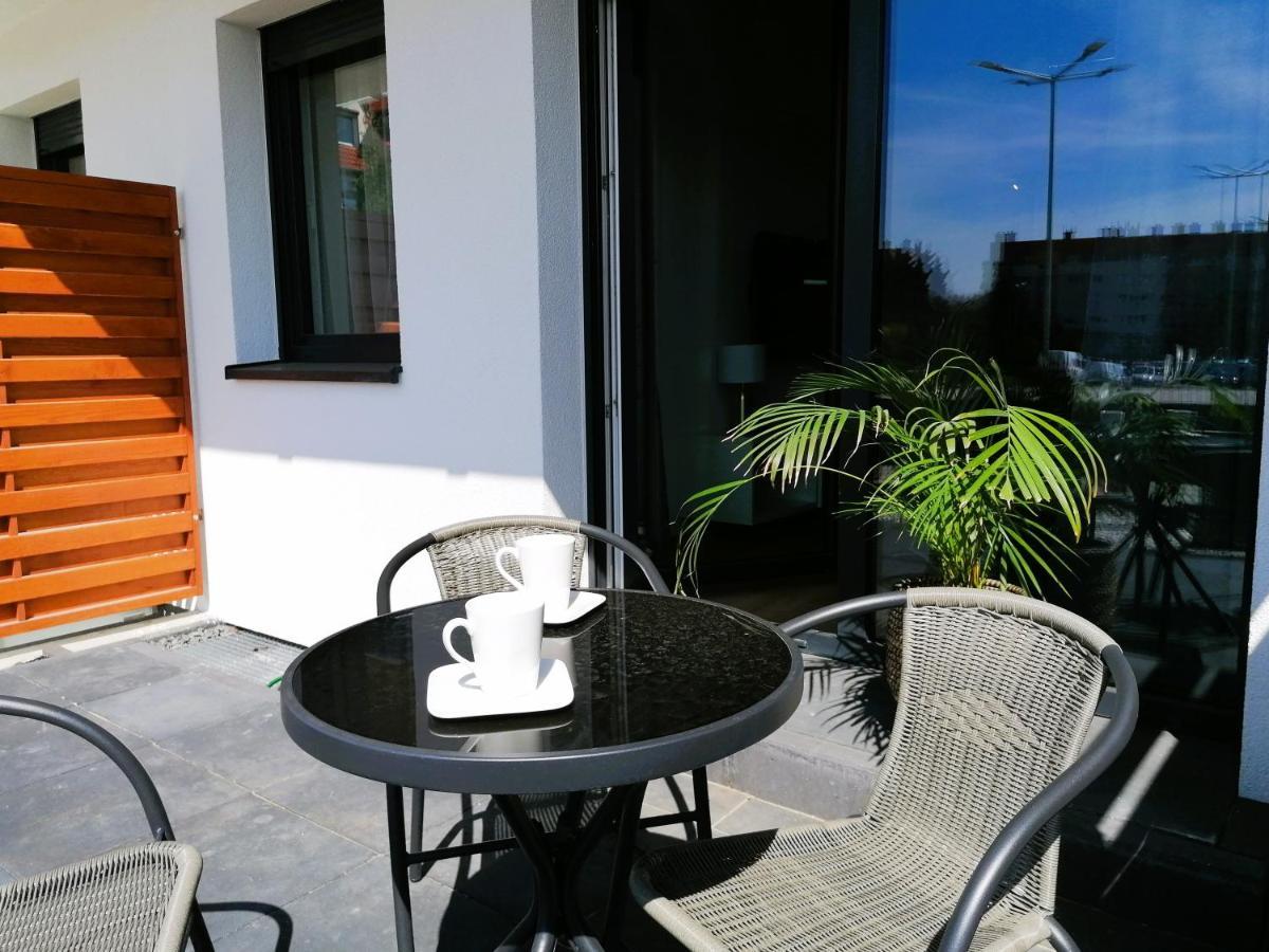 Apartament Ogrody เลชโน ภายนอก รูปภาพ